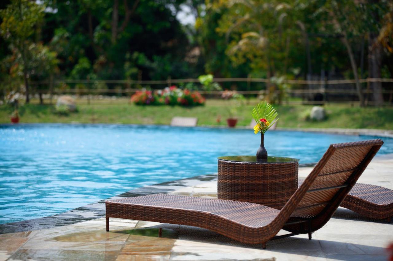 Jungle Villa Resort - Near Chitwan National Park Luaran gambar